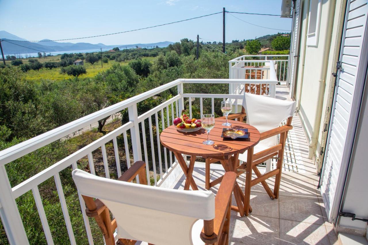 Villa Sea & Olives House Lixouri Esterno foto
